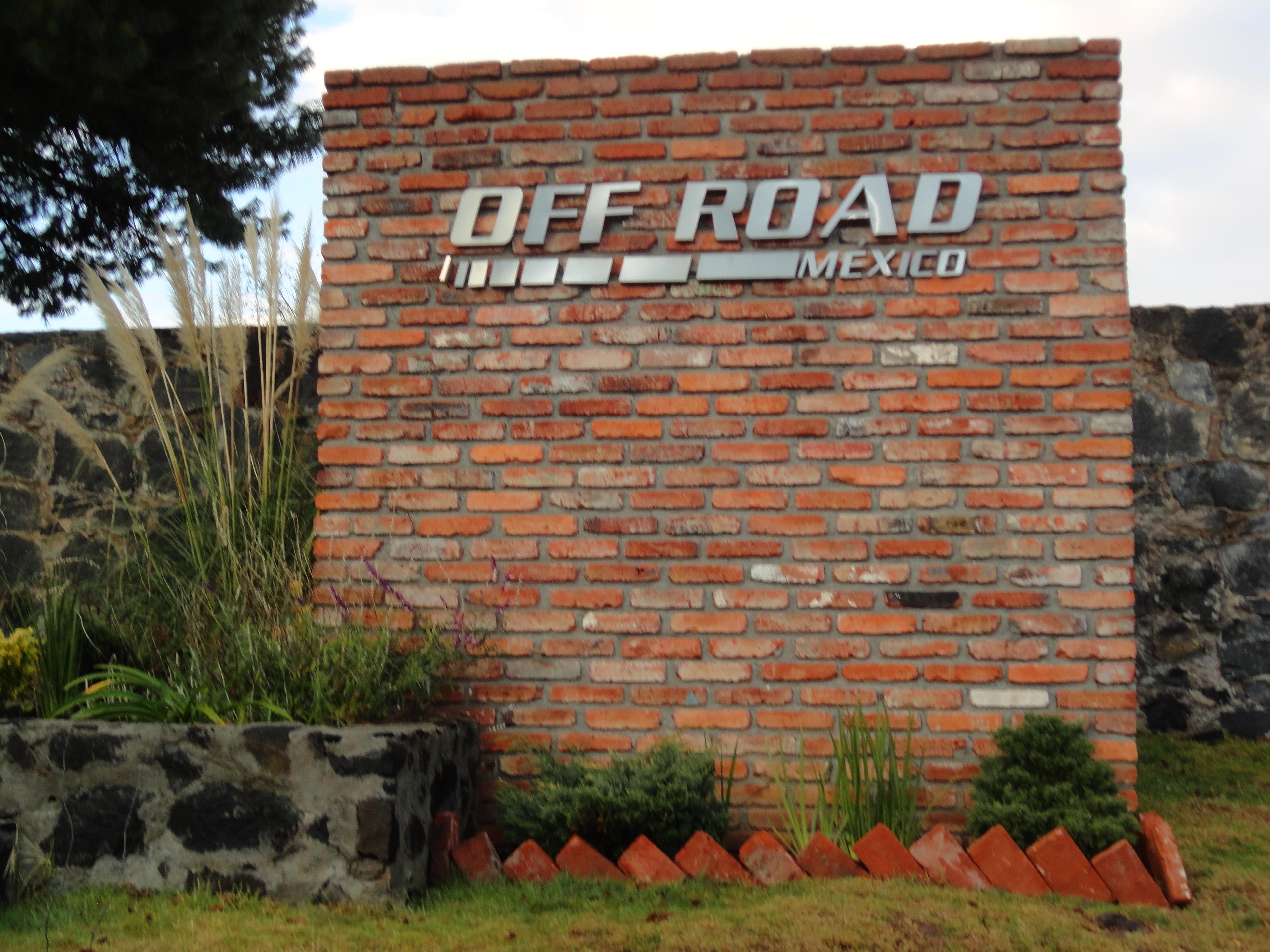 Entrada principal Off Road México